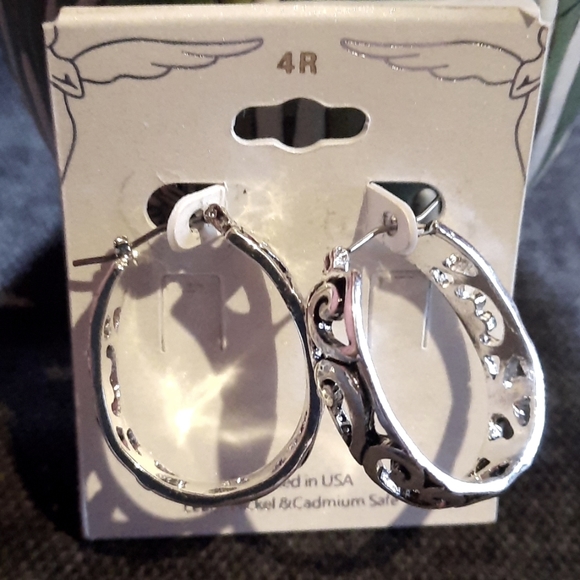 Silver Oval Hoop Earrings Open Swirl Design Designer Look New - Picture 3 of 4